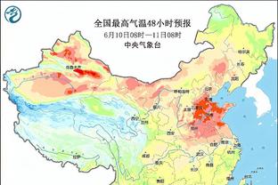 摇头晃脑？！詹姆斯后仰打成2+1 随后造成进攻犯规还加速到前场